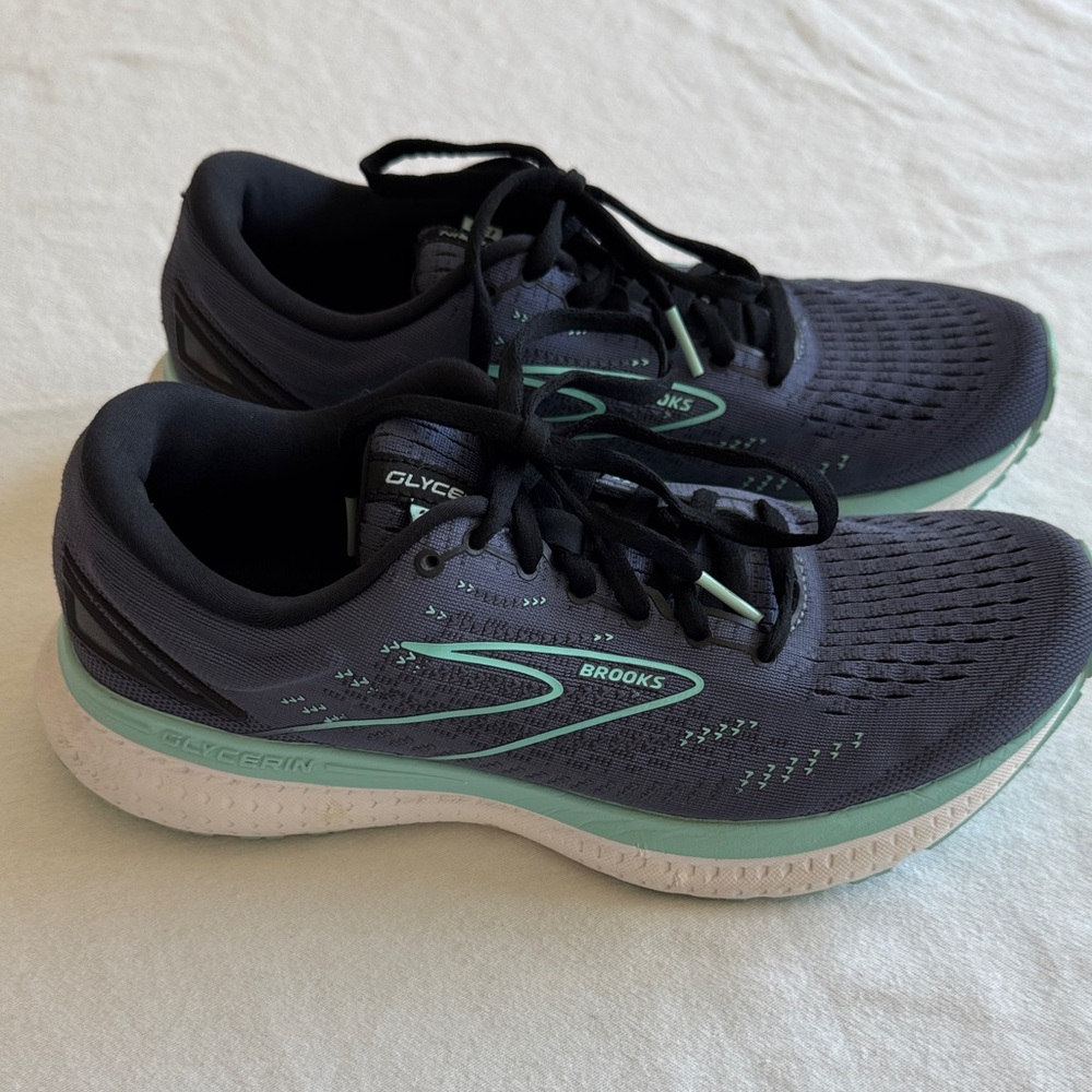Brooks Womens Glycerin 19 Running Shoes Sneakers Size 9 B